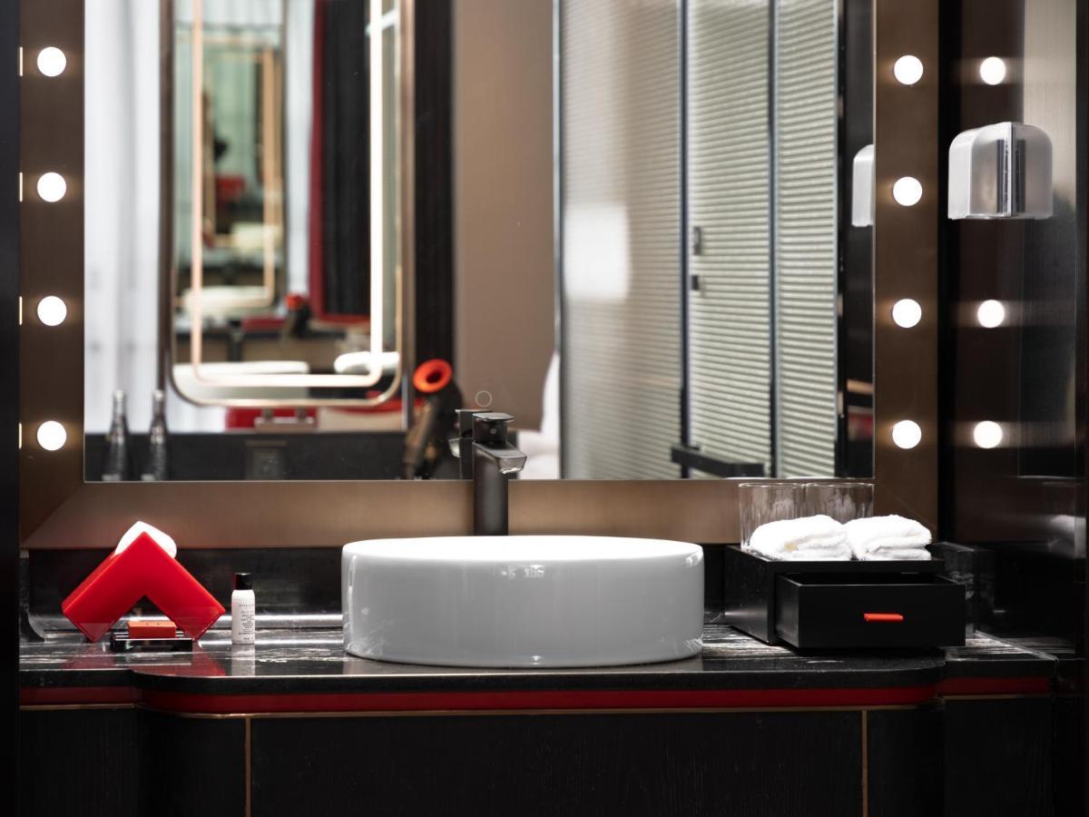 Radisson Red Hotel Zhuhai Gongbei Port Εξωτερικό φωτογραφία