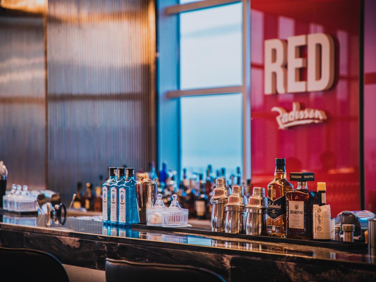 Radisson Red Hotel Zhuhai Gongbei Port Εξωτερικό φωτογραφία