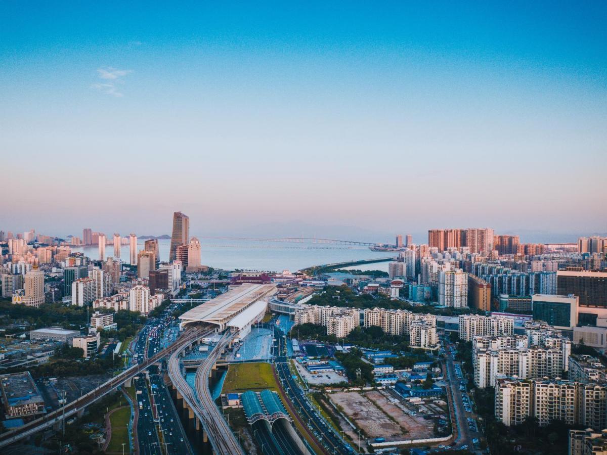 Radisson Red Hotel Zhuhai Gongbei Port Εξωτερικό φωτογραφία