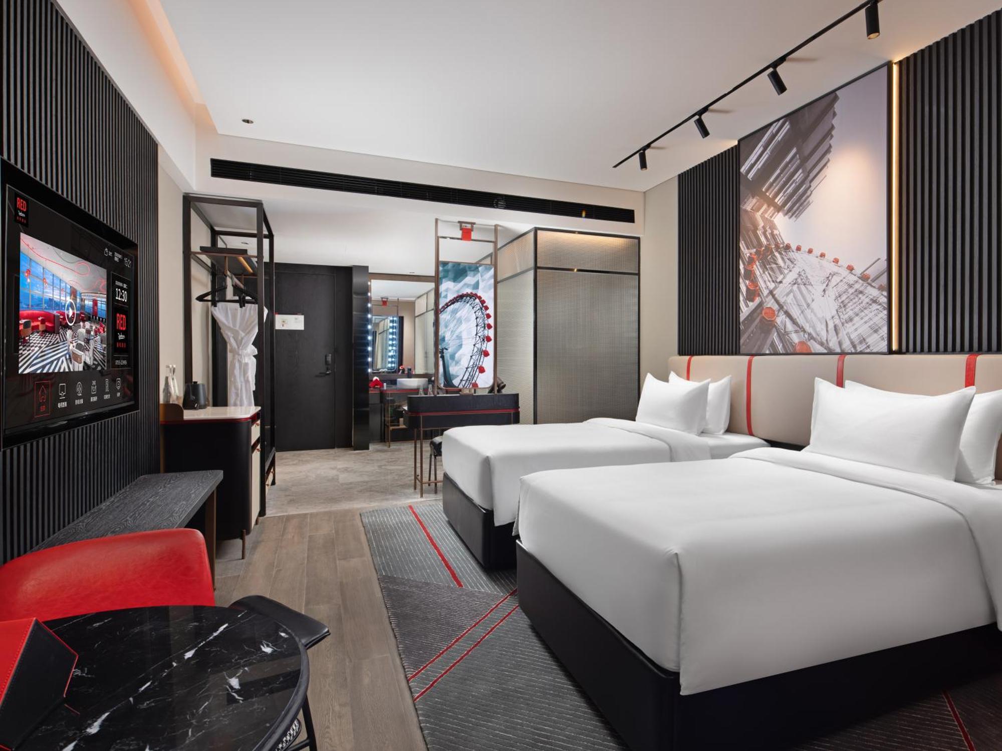 Radisson Red Hotel Zhuhai Gongbei Port Εξωτερικό φωτογραφία