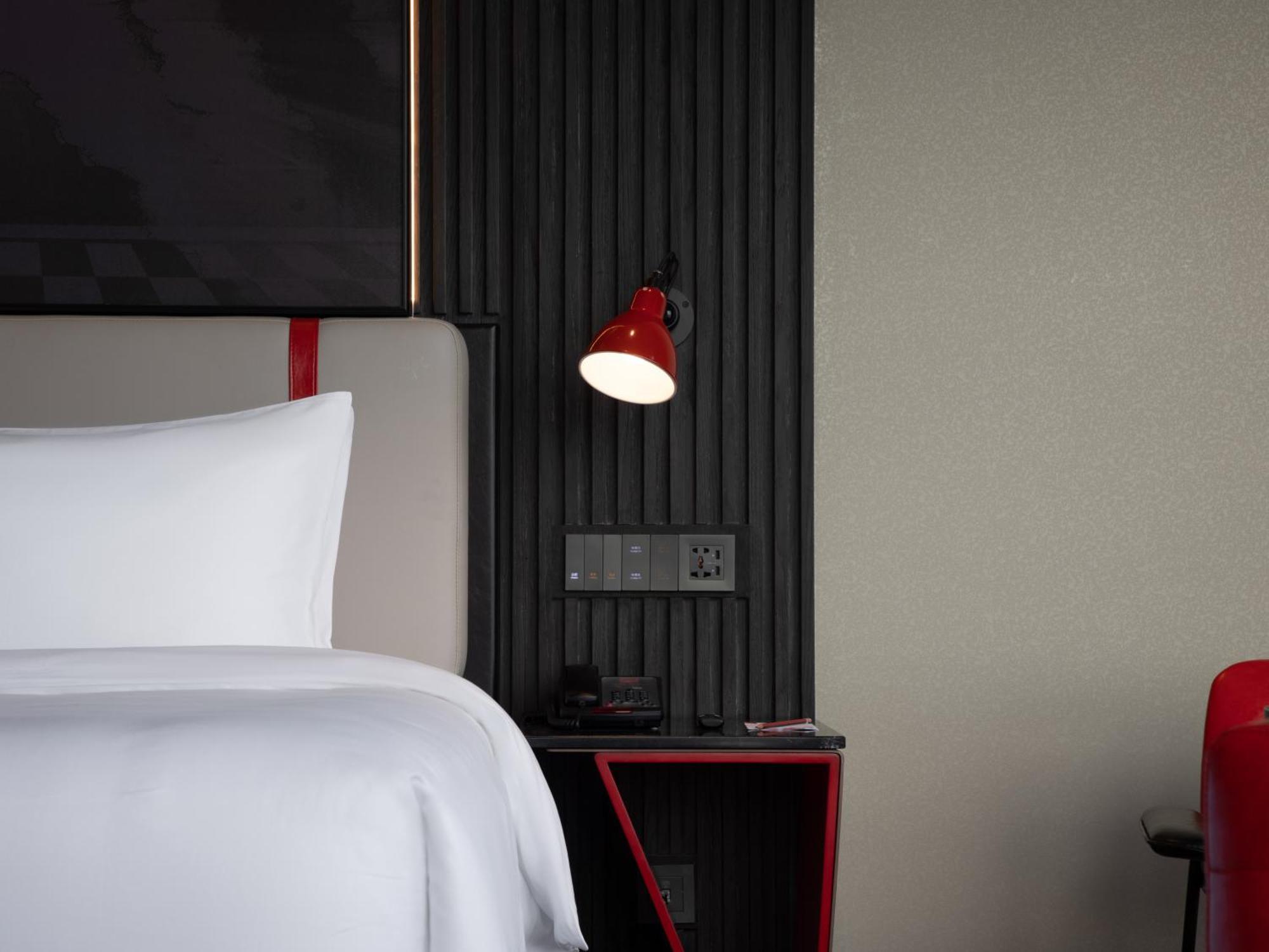 Radisson Red Hotel Zhuhai Gongbei Port Εξωτερικό φωτογραφία